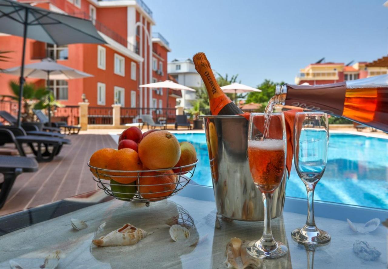 Апарт отель Vip Club Dolphin Coast Солнечный берег Экстерьер фото