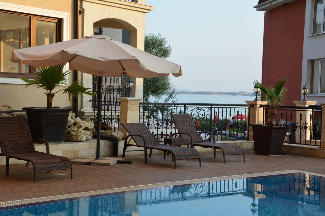 Апарт отель Vip Club Dolphin Coast Солнечный берег Экстерьер фото