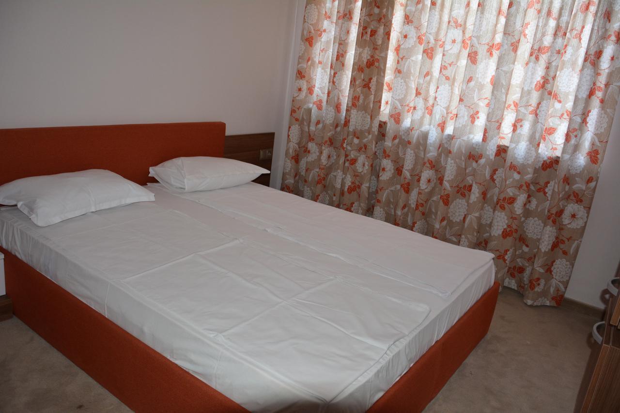 Апарт отель Vip Club Dolphin Coast Солнечный берег Экстерьер фото