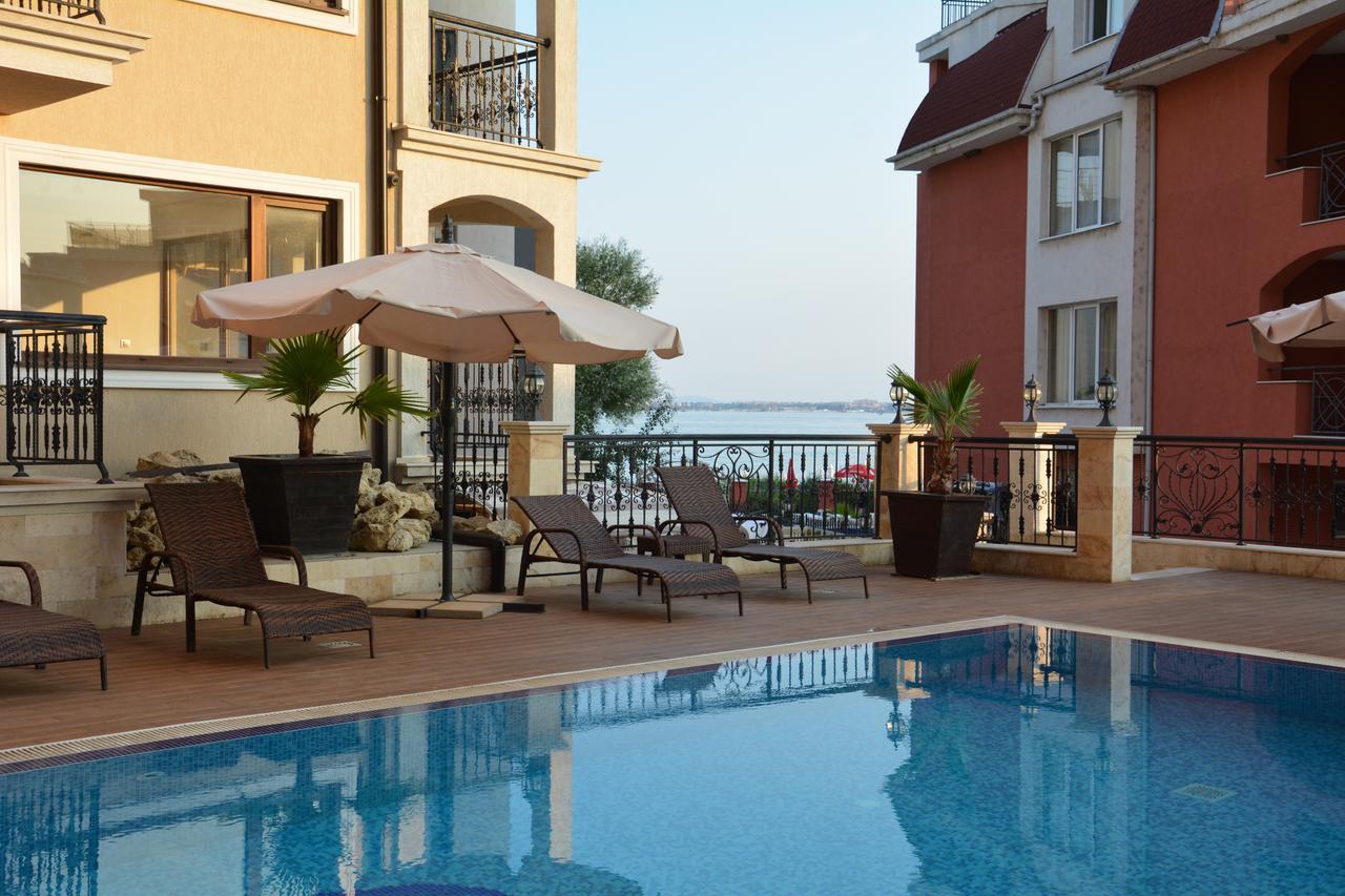 Апарт отель Vip Club Dolphin Coast Солнечный берег Экстерьер фото